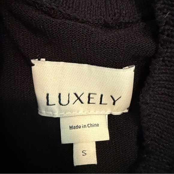 Luxely Wilder Sleeveless V-Neck Knit Midi Scalloped Hem Dress Black S - Picture 9 of 13